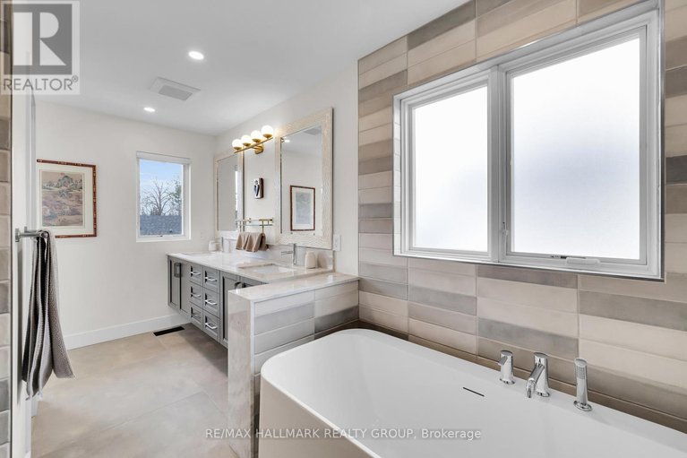 29577966/1976-lenester-avenue/mckellar-heightsglabar-park/ottawa/ontario/K2A1J9_27