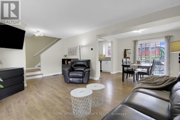 28622582/786-cummings-avenue/castle-heightsrideau-high/ottawa/ontario/K1K2L2_9