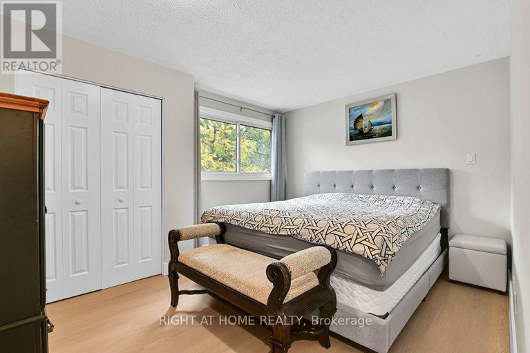 29018595/2230-bickerton-avenue/canotek-industrial-park/ottawa/ontario/K1J6Y3_17