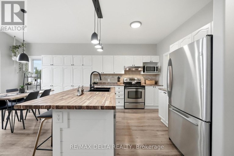 29615367/2669-chamberland-street/town-of-rockland/clarence-rockland/ontario/K4K0A5_10