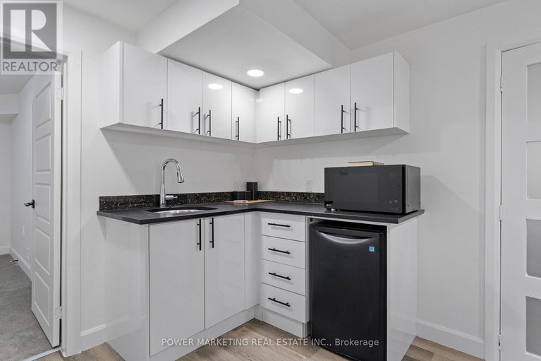 29369218/159-celestial-grove/half-moon-bay/ottawa/ontario/K2J6K6_31