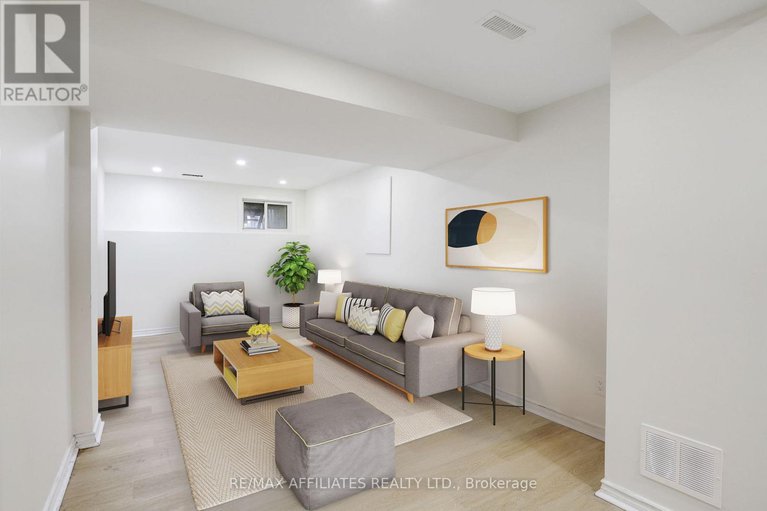 29170194/37-472-sandhamn-private/hunt-club-parkgreenboro/ottawa/ontario/K1T2Z4_32