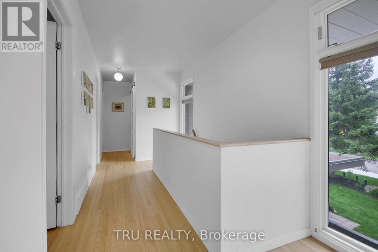 28334651/36-varley-drive/beaverbrook/ottawa/ontario/K2K1G2_37