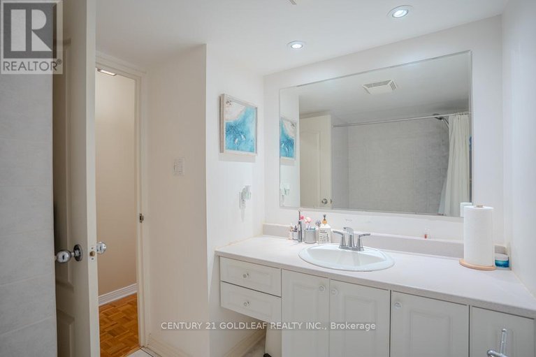 29460295/1406-505-st-laurent-boulevard/viscount-alexander-park/ottawa/ontario/K1K3X4_31