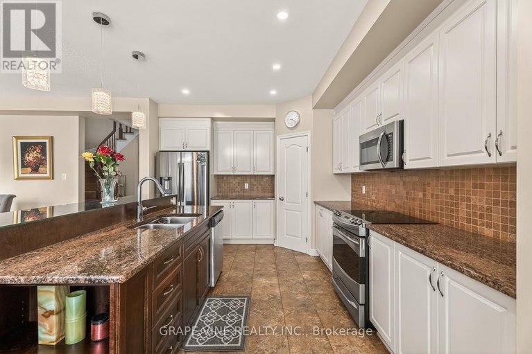 29384781/1217-alson-mills-way/emerald-meadowstrailwest/ottawa/ontario/K2M0C8_18