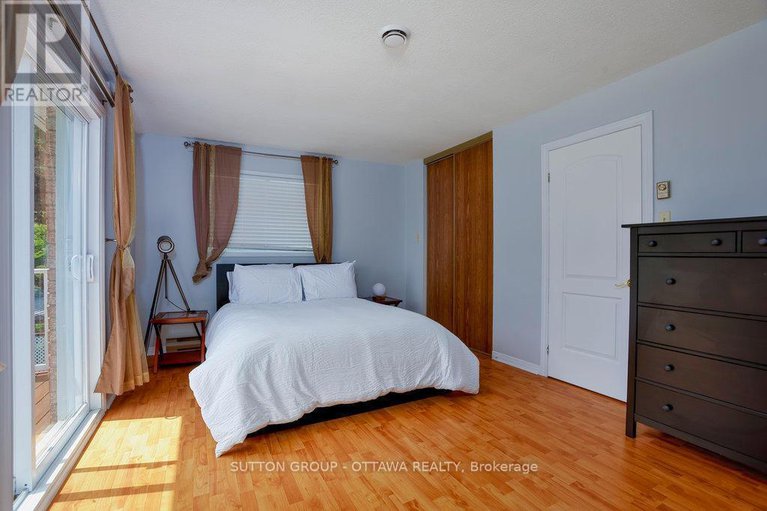 28548965/223-des-outaouais-street/town-of-rockland/clarence-rockland/ontario/K4K1G2_24