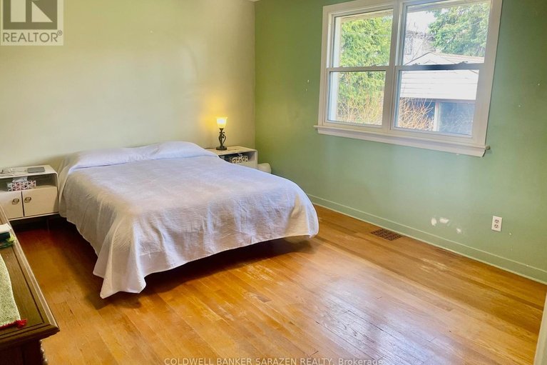 29689424/1421-palen-avenue/alta-vista/ottawa/ontario/K1H7E6_9