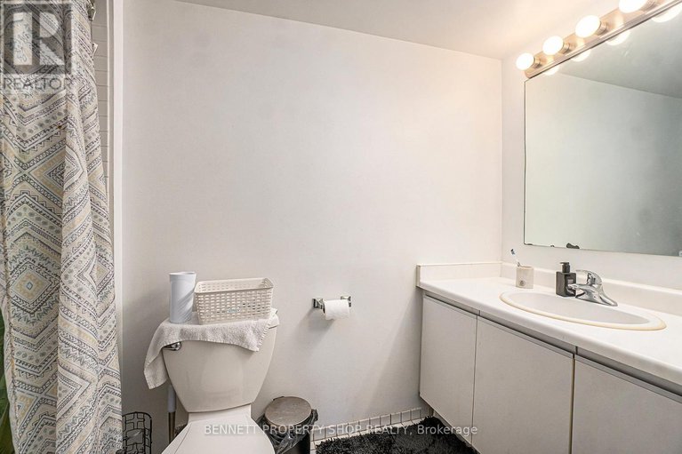 29094066/1210-2760-carousel-crescent/emerald-woodssawmill-creek/ottawa/ontario/K1T2N4_8