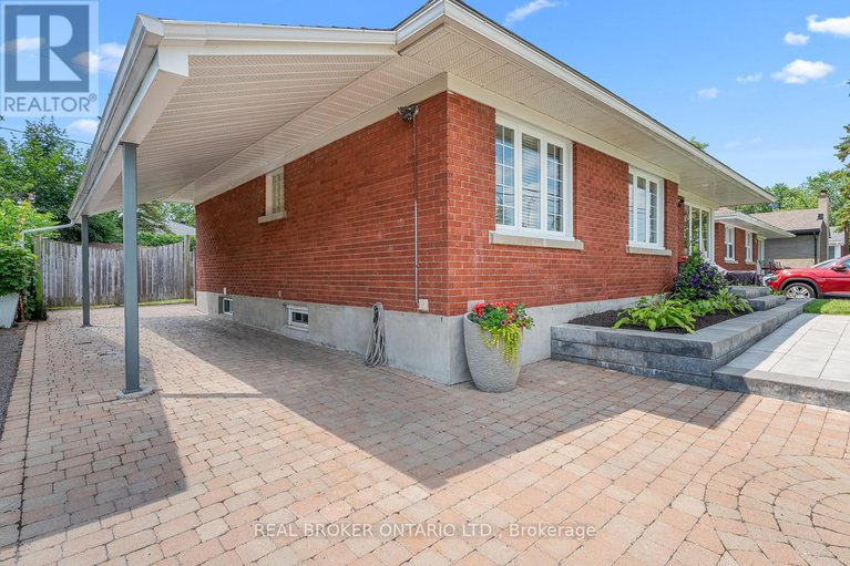 28629016/752-smyth-road/elmvale-acres/ottawa/ontario/K1G1P1_4