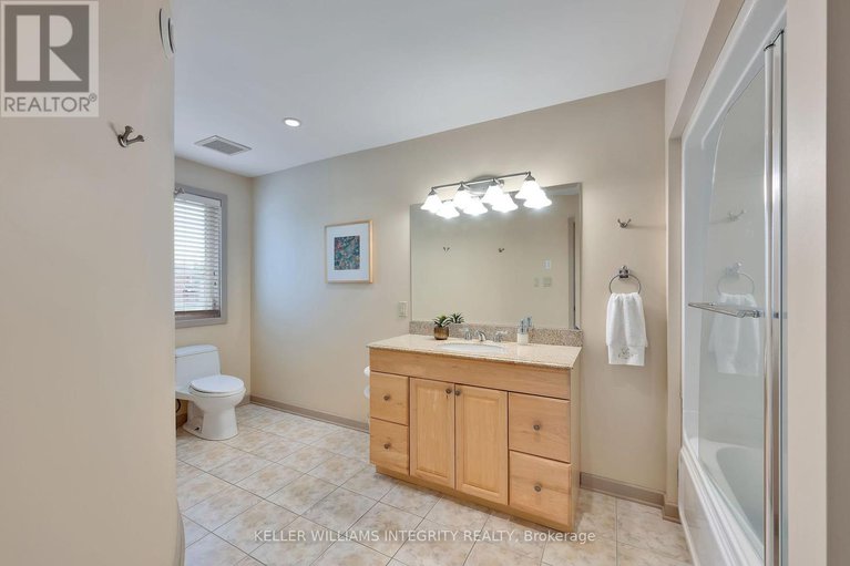 28288031/12-rideau-shore-court/rideau-shore/ottawa/ontario/K2C3Y8_35