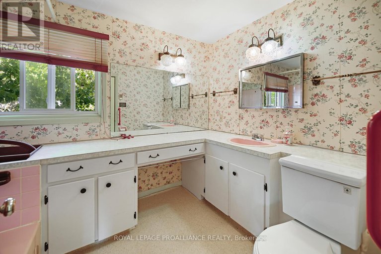 29233177/14-davison-avenue/brockville/brockville/ontario/K6V3C2_24