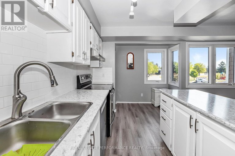 28777870/302-salter-crescent/beaverbrook/ottawa/ontario/K2K1Z3_12