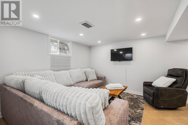 28155106/446-thessaly-circle/alta-vistafaircrest-heights/ottawa/ontario/K1H5W5_30