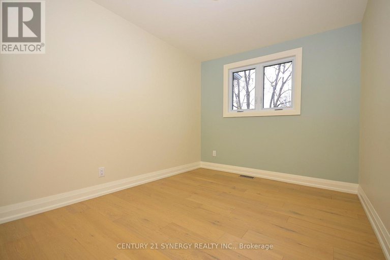 29092514/32-660-hochelaga-street/carson-meadows/ottawa/ontario/K1K2E9_37