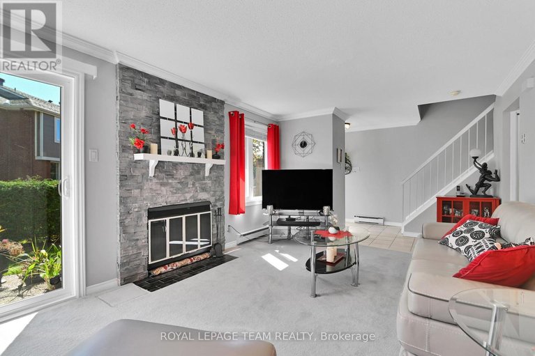 29486308/102-1785-cabaret-lane/fallingbrookpineridge/ottawa/ontario/K4A2H2_13