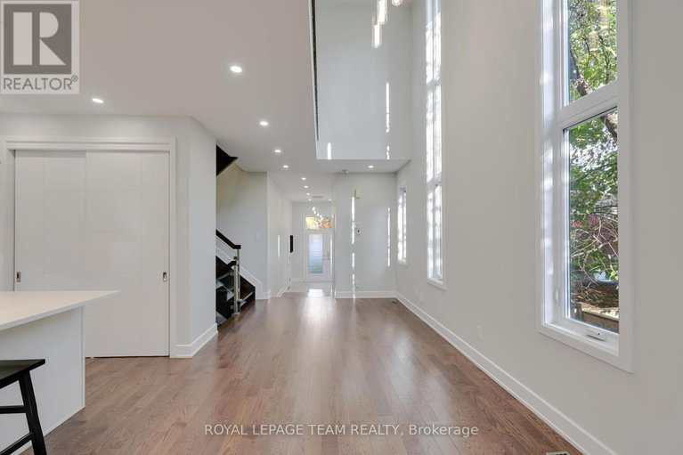 29015111/38-sunnymede-avenue/ottawa-westtunneys-pasture/ottawa/ontario/K1Y2L3_16