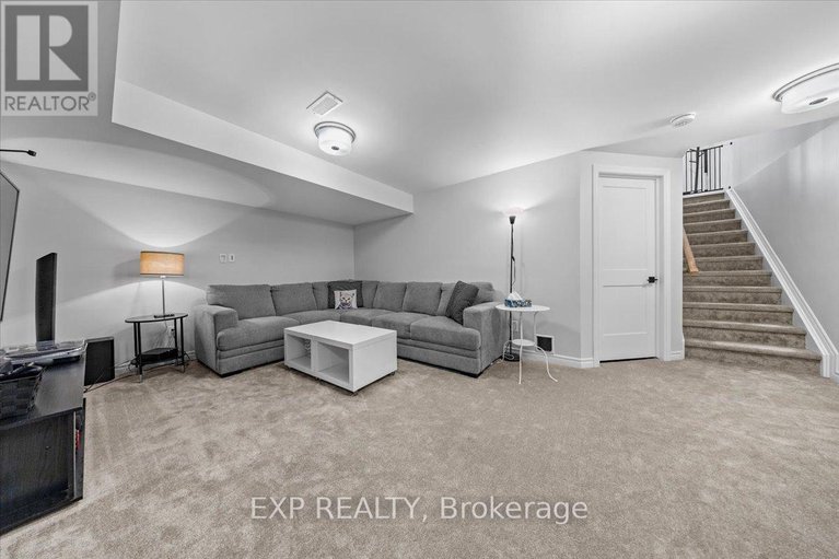28491066/42-jardiniere-street/remainder-of-stittsville-area/ottawa/ontario/K2S2K3_24