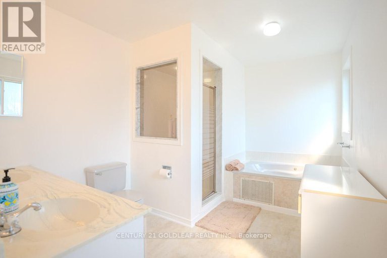 28627502/612-chenier-way/fallingbrookpineridge/ottawa/ontario/K4A1R1_28