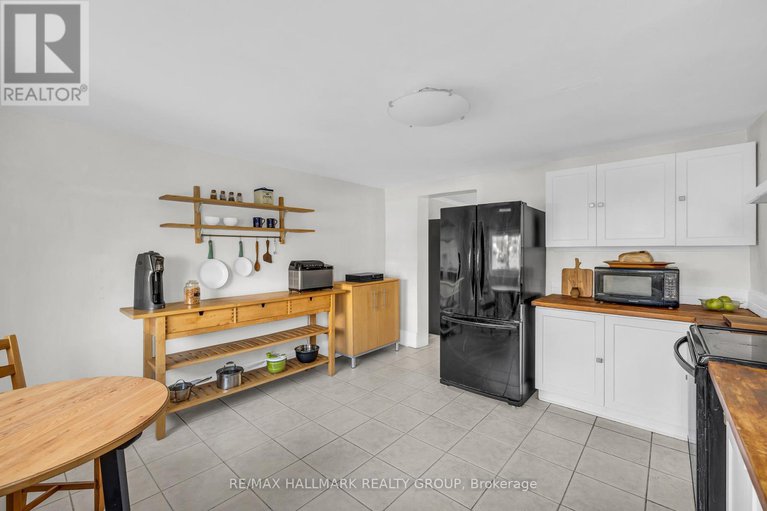 27896740/477-booth-street/west-centre-town/ottawa/ontario/K1R7L1_15