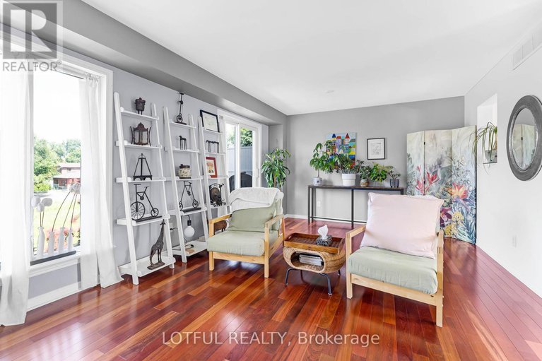28804728/515-burleigh-private/cyrville/ottawa/ontario/K1J1J9_12
