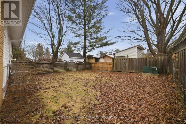 29612931/69-woodmount-crescent/borden-farmstewart-farmcarleton-heightsparkwood-hills/ottawa/ontario/K2E5P9_33