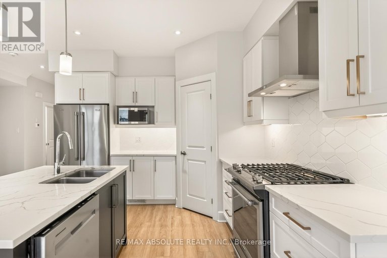 29611868/34-taber-street/carleton-place/carleton-place/ontario/K7C0H2_9