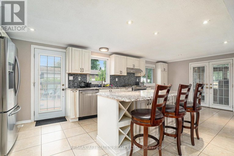28542346/606-lydia-street-n/kemptville/north-grenville/ontario/K0G1J0_5