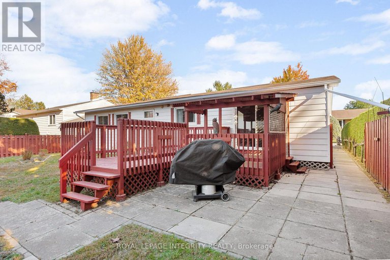 29021047/12-wynford-avenue/craig-henrywoodvale/ottawa/ontario/K2G3Z3_35