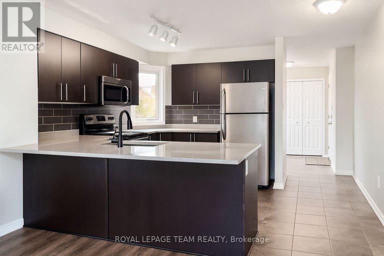 28826087/259-fir-lane/kemptville/north-grenville/ontario/K0G1J0_8