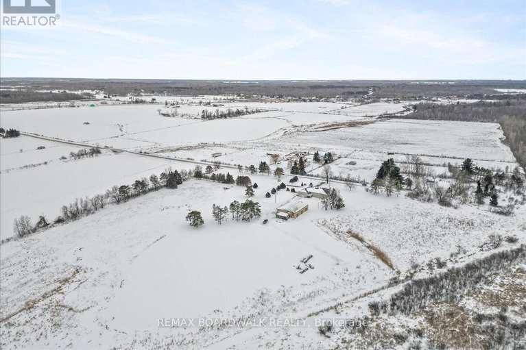 29358697/4547-carlsbad-lane/sarsfieldbearbrook/ottawa/ontario/K0A3H0_47