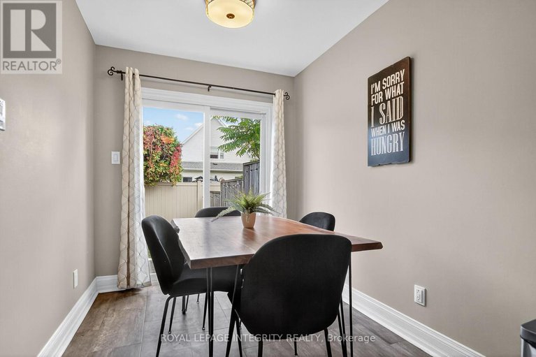 28934975/13-roblyn-way/barrhaven-east/ottawa/ontario/K2G5Z4_15