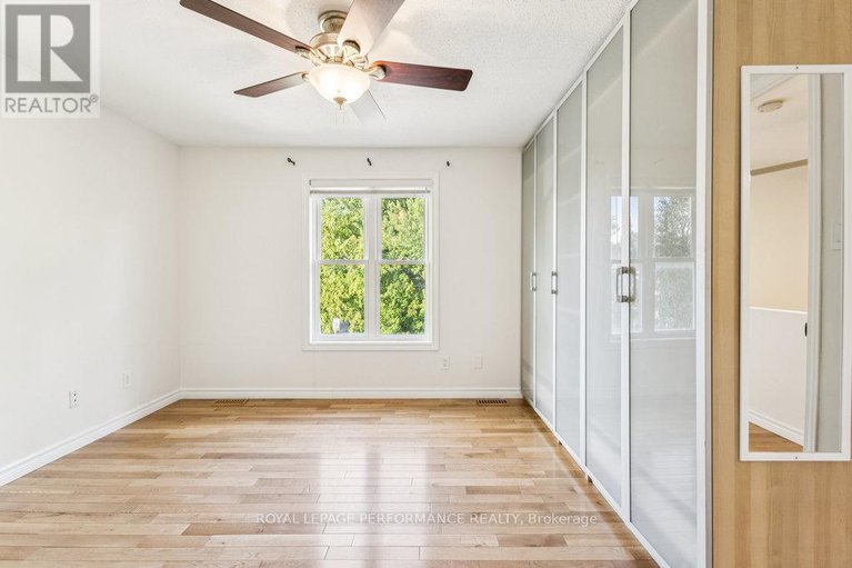 29029573/6-gillespie-crescent/hunt-club-woods/ottawa/ontario/K1V9X8_32