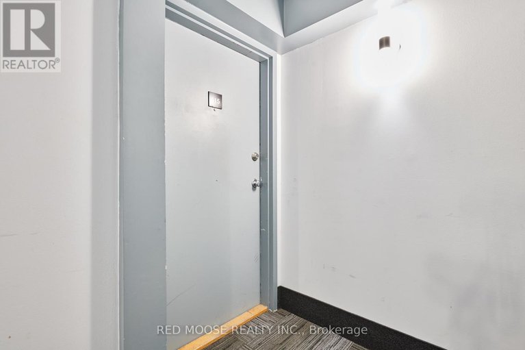 29220948/415-216-viewmount-drive/borden-farmstewart-farmcarleton-heightsparkwood-hills/ottawa/ontario/K2E7X4_5