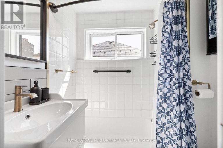 28811813/12-sherbrooke-avenue/hintonburg/ottawa/ontario/K1Y1R7_18