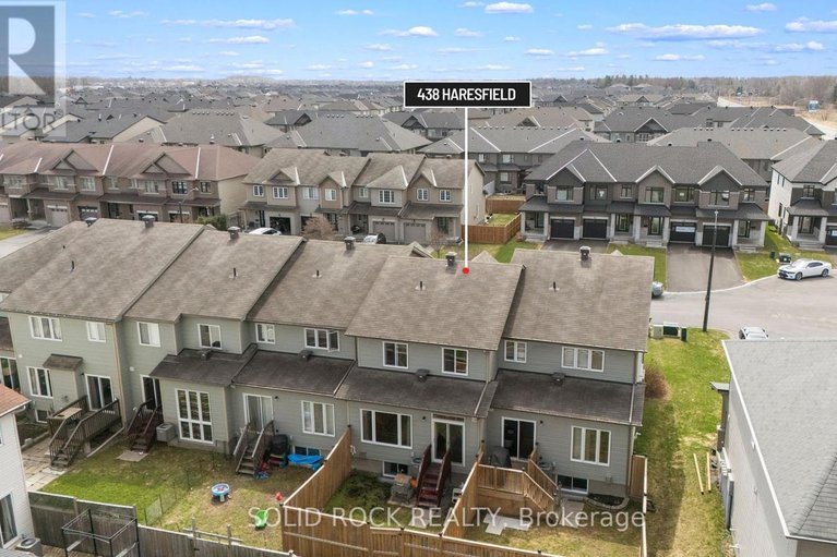 29653238/438-haresfield-court/riverside-southgloucester-glen/ottawa/ontario/K4M0B6_29