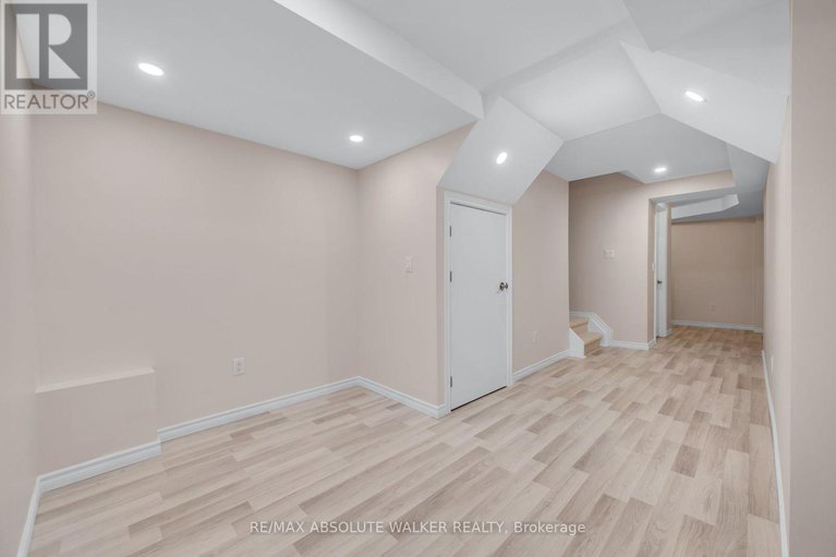 29260839/1-stradwick-avenue/cedargrovefraserdale/ottawa/ontario/K2J2X3_30