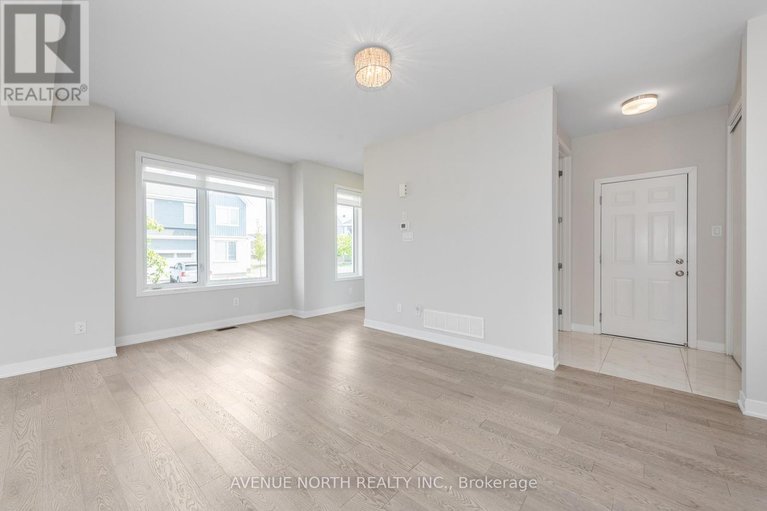 29670399/161-rugosa-street/half-moon-bay/ottawa/ontario/K2J6X4_8