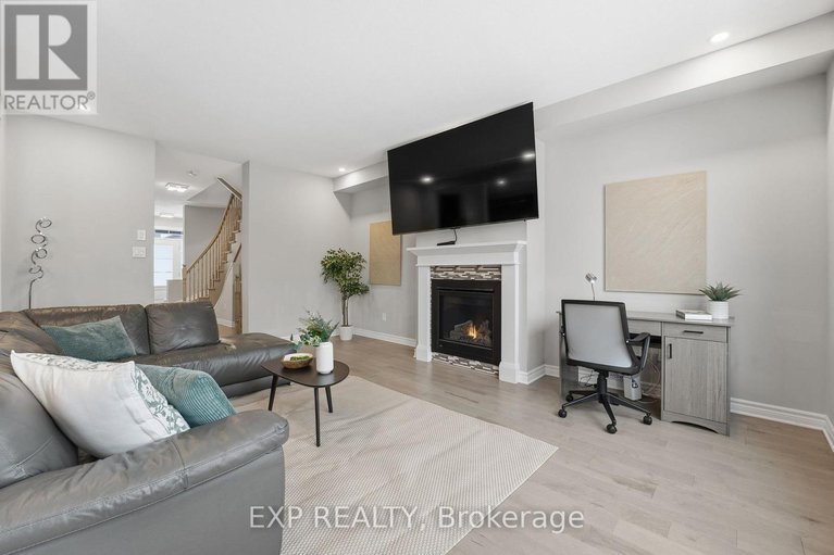 29231076/118-discovery-crescent/stittsville-north/ottawa/ontario/K2S0Z9_13