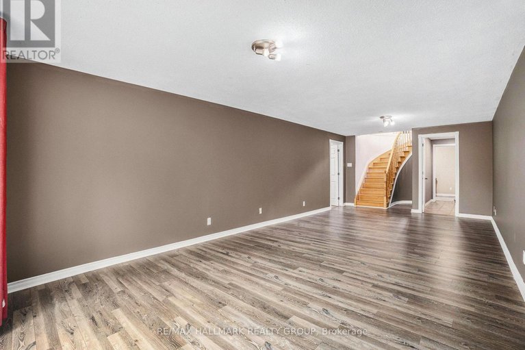 28365245/49-de-la-rive-promenade/embrun/russell/ontario/K0A1W0_23