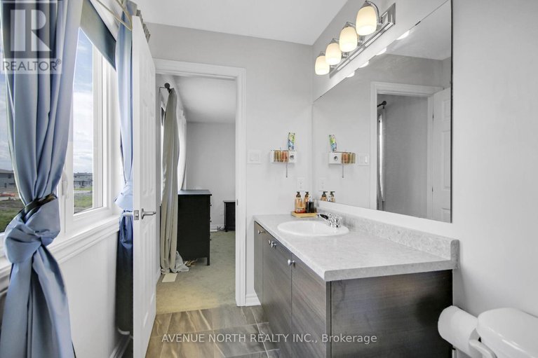 29667358/4772-abbott-street/emerald-meadowstrailwest/ottawa/ontario/K2S1B9_39