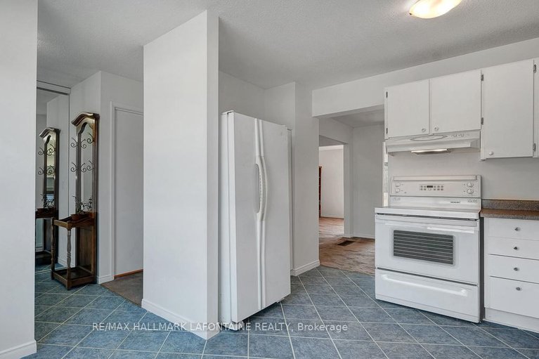 29638874/46-890-cahill-drive-w/hunt-club/ottawa/ontario/K1V9A4_12