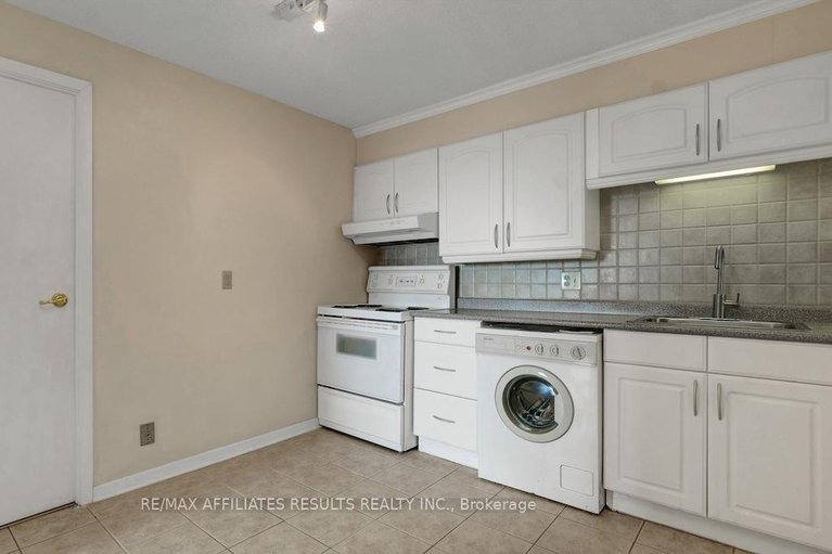 29670828/2110-415-greenview-avenue/britannia/ottawa/ontario/K2B8G5_21