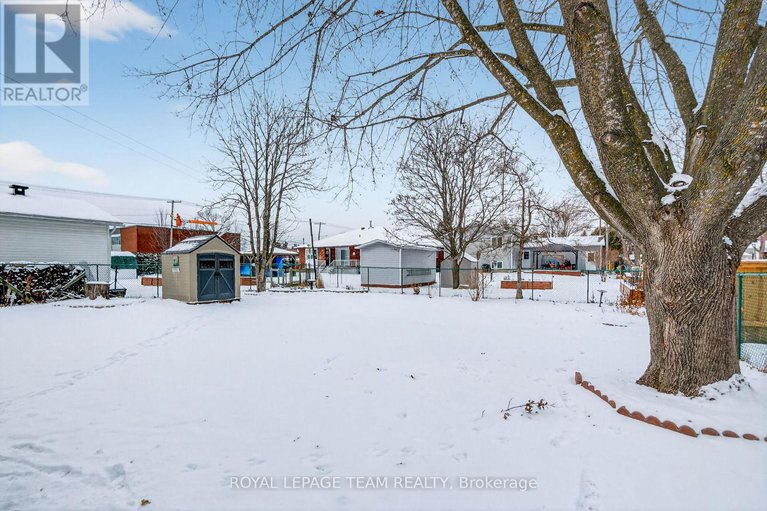 29179492/97-woodward-street/carleton-place/carleton-place/ontario/K7C1E7_37