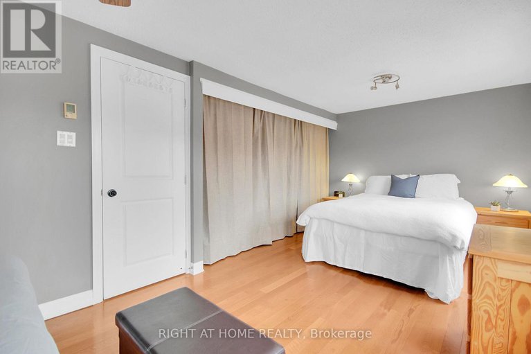 28284390/5-moorside-private/carleton-heights/ottawa/ontario/K2C3P4_29