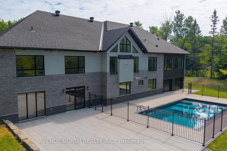 28878551/135-cherryhill-drive/huntley-ward-south-east/ottawa/ontario/K0A1L0_46
