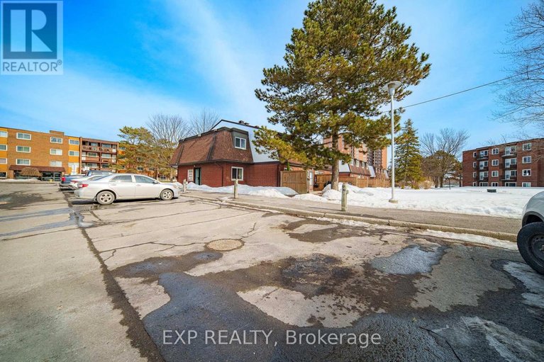 29443100/11k-2080-ogilvie-road/beacon-hill-south/ottawa/ontario/K1J7N8_65