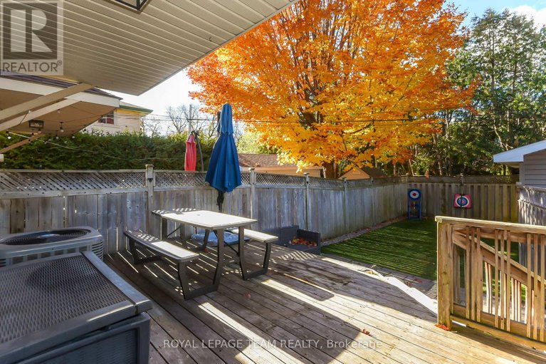 29074651/902-broadview-avenue/mckellar-heights/ottawa/ontario/K2A2M5_39