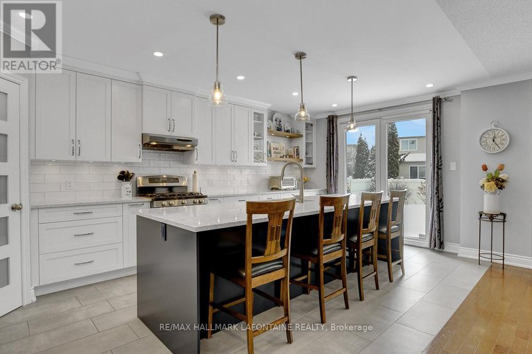 29357706/1721-jersey-street/fallingbrookgardenway-south/ottawa/ontario/K4A4Y6_13