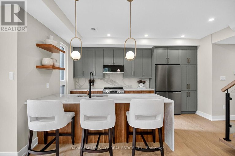 28963982/612-tweedsmuir-avenue/westborohampton-park/ottawa/ontario/K1Z5P3_44