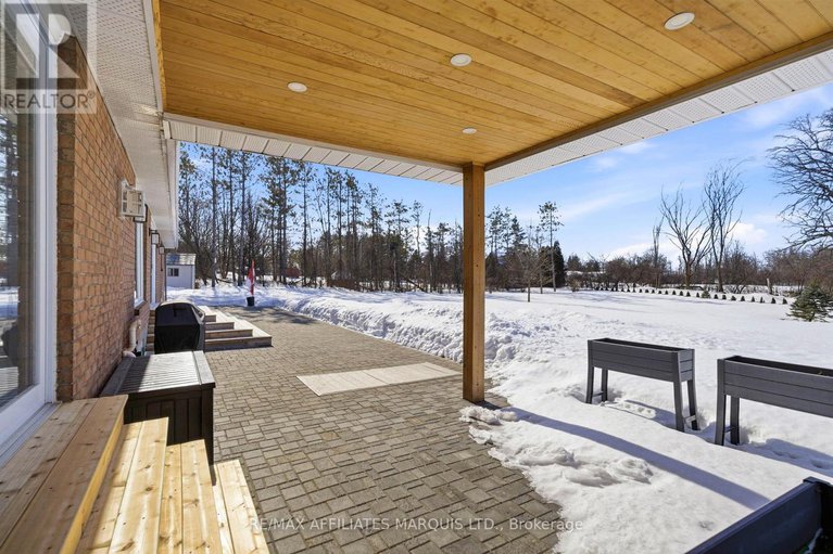 29425027/5650-pinestone-drive/south-glengarry-charlottenburgh-twp/south-glengarry/ontario/K0C2J0_37